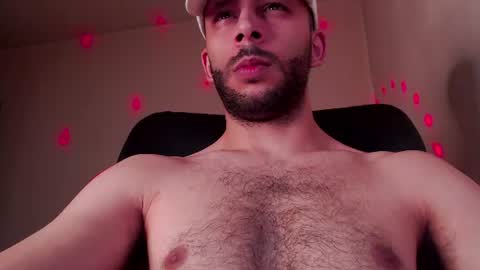 Snapshot of henryaxe chatting on 07/17/26, 10:58 HenryAxe online show from 07/17/26, 10:58