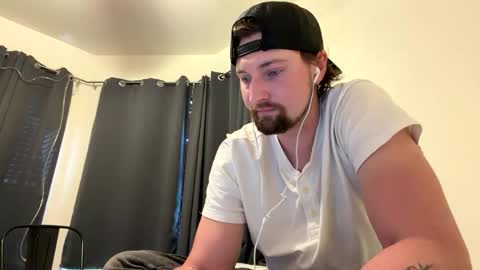 Snapshot of henryjackk chatting on 03/14/26, 06:24 HenryJackk online show from 03/14/26, 06:24