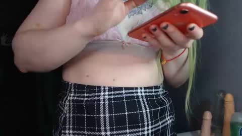 Snapshot of hentaishiing chatting on 12/14/24, 09:40 Hentaishiing online show from 12/14/24, 09:40