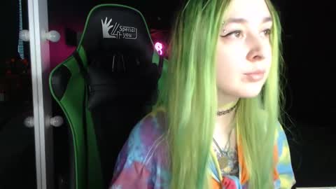 Snapshot of hentaishiing chatting on 01/24/25, 12:20 Hentaishiing online show from 01/24/25, 12:20