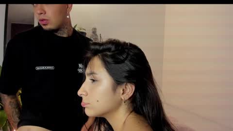 Snapshot of hera_069 chatting on 02/06/25, 05:57 Hello I am Valentina independent Colombian model I love sensuality and pleasure welcome online show from 02/06/25, 05:57