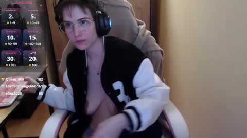 HeraLuna  online show from 12/27/24, 02:04