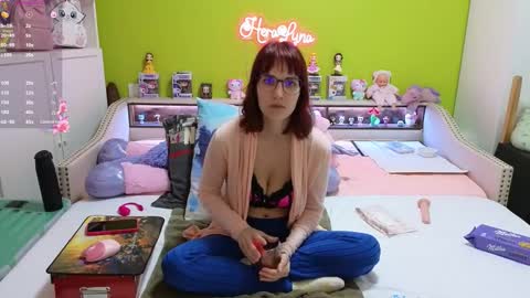 HeraLuna  online show from 03/06/26, 09:55