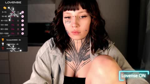 Snapshot of herbal_helpmepls chatting on 01/21/25, 09:46 dirty Diana online show from 01/21/25, 09:46