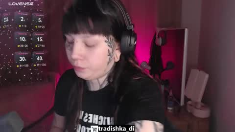 Snapshot of herbal_helpmepls chatting on 11/13/25, 09:25 dirty Diana online show from 11/13/25, 09:25