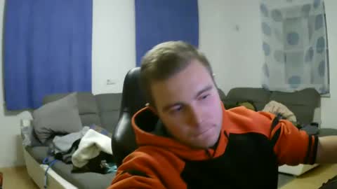 Snapshot of herbstenden chatting on 12/28/24, 11:59 John Pearl online show from 12/28/24, 11:59