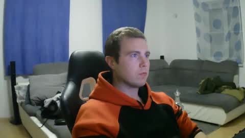 Snapshot of herbstenden chatting on 01/30/25, 10:51 John Pearl online show from 01/30/25, 10:51