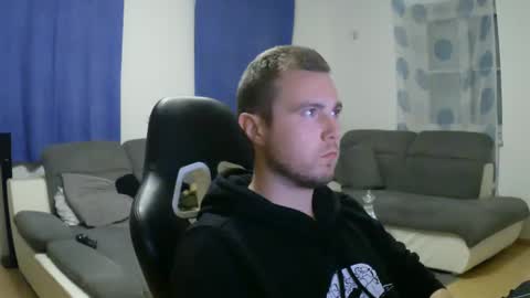 Snapshot of herbstenden chatting on 02/22/25, 09:59 John Pearl online show from 02/22/25, 09:59