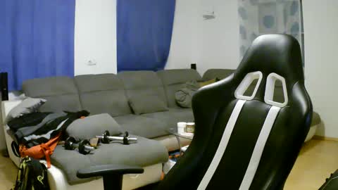 Snapshot of herbstenden chatting on 09/22/25, 06:43 John Pearl online show from 09/22/25, 06:43