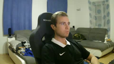 John Pearl online show from 04/16/26, 06:41