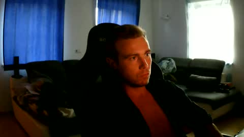Snapshot of herbstenden chatting on 05/24/26, 06:24 John Pearl online show from 05/24/26, 06:24