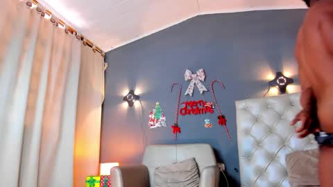 Snapshot of herculeswheeler chatting on 12/24/24, 05:23 Hercules online show from 12/24/24, 05:23