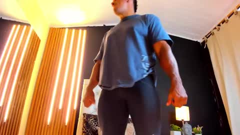 Snapshot of herculeswheeler chatting on 03/06/25, 06:48 Hercules online show from 03/06/25, 06:48