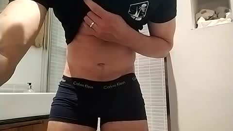 hereforus234 online show from 04/12/26, 08:52