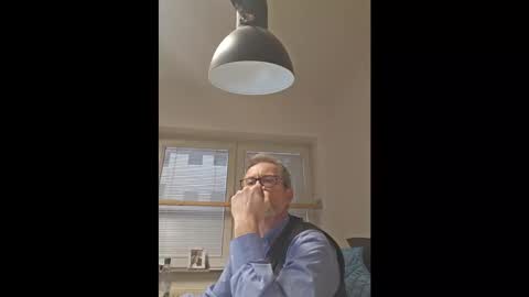 Snapshot of hering76 chatting on 12/22/25, 10:56 hering76 online show from 12/22/25, 10:56