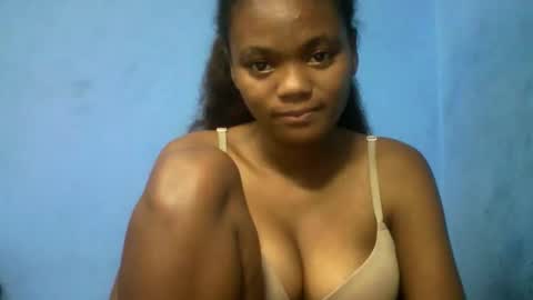 herisse01 online show from 04/22/26, 10:22