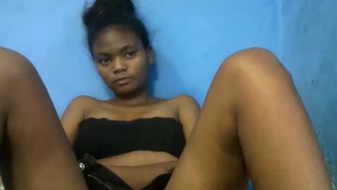 herisse01 online show from 04/28/26, 06:57