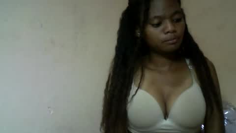 herisse01 online show from 06/03/26, 04:34