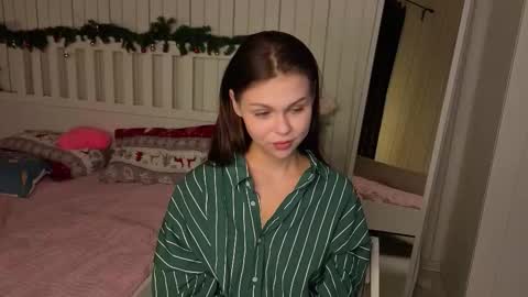 Nicole online show from 03/09/26, 09:08