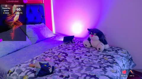 hermione_blonde online show from 04/13/26, 10:54