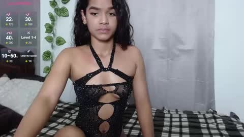 Snapshot of hermione_sweet18 chatting on 01/08/25, 11:30 Alana online show from 01/08/25, 11:30