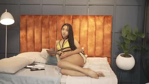 Hermione Scott online show from 01/04/25, 12:49