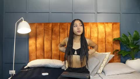 Hermione Scott online show from 02/18/25, 01:33