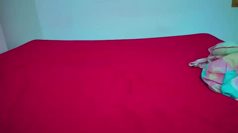 Snapshot of hermosanalgona chatting on 03/27/26, 11:59 Charlotte Y Crystal online show from 03/27/26, 11:59