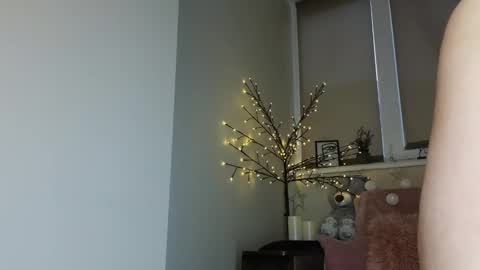 Maryana online show from 02/14/25, 07:49