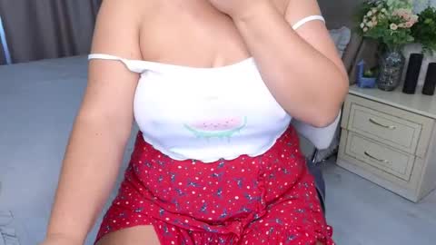 Maryana online show from 10/10/25, 06:12