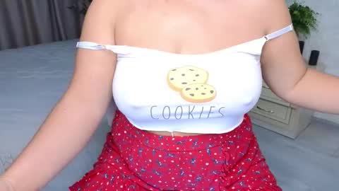 Maryana online show from 10/17/25, 05:43