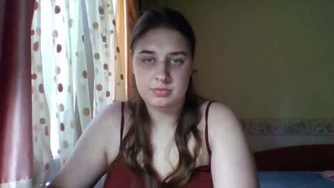 hess_luna_ online show from 09/22/25, 09:11