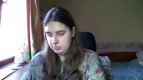 hess_luna_ online show from 11/22/25, 10:14