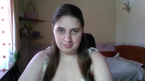 hess_luna_ online show from 02/09/26, 10:08