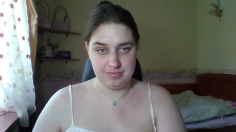 Snapshot of hess_luna_ chatting on 06/08/26, 09:09 hess_luna_ online show from 06/08/26, 09:09