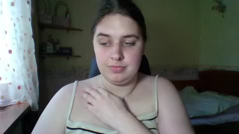Snapshot of hess_luna_ chatting on 06/18/26, 09:14 hess_luna_ online show from 06/18/26, 09:14