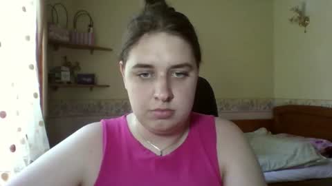 Snapshot of hess_luna_ chatting on 06/24/26, 08:57 hess_luna_ online show from 06/24/26, 08:57