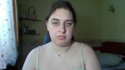 Snapshot of hess_luna_ chatting on 07/10/26, 09:01 hess_luna_ online show from 07/10/26, 09:01