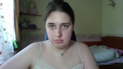 Snapshot of hess_luna_ chatting on 07/16/26, 09:04 hess_luna_ online show from 07/16/26, 09:04