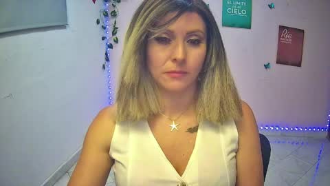 Hestesiaxx online show from 04/10/26, 01:55