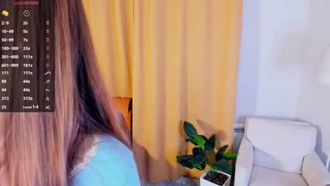 Linda online show from 12/14/25, 08:02