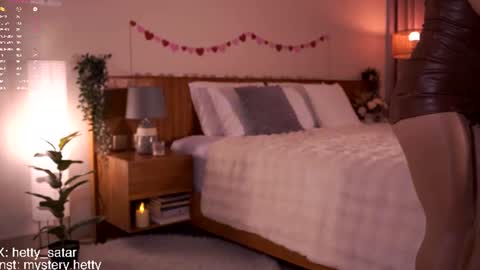 Snapshot of hetty_satar chatting on 06/10/26, 11:46 Hi Im Kate My favorite tips 222 200111100 PVT open online show from 06/10/26, 11:46