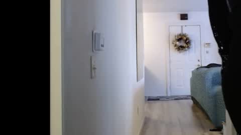 Snapshot of hevin69 chatting on 12/14/25, 07:40 hevin69 online show from 12/14/25, 07:40