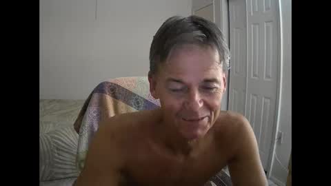 Snapshot of hewes1 chatting on 09/30/25, 03:55 hewes1 online show from 09/30/25, 03:55