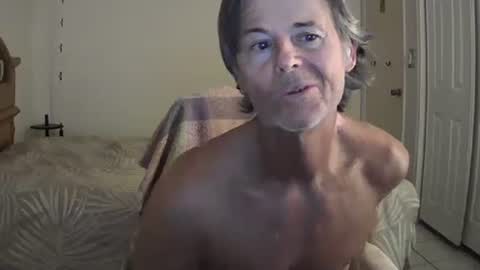 hewes1 online show from 04/17/26, 09:56