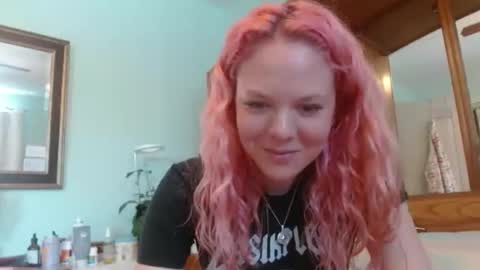 Snapshot of hexbunnie chatting on 02/23/26, 07:00 hexbunnie online show from 02/23/26, 07:00