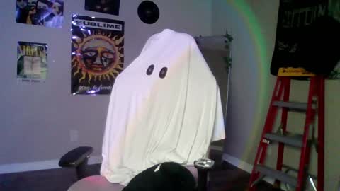 Snapshot of hexivu chatting on 12/14/25, 05:35 salem online show from 12/14/25, 05:35