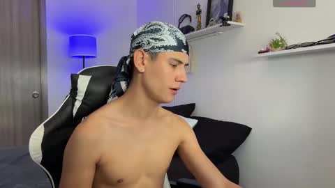 hey_cesard online show from 10/17/25, 03:25