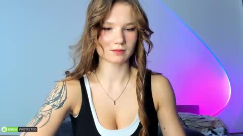 Snapshot of hey_tyankaaaa chatting on 09/08/25, 10:42 Bella 3 online show from 09/08/25, 10:42