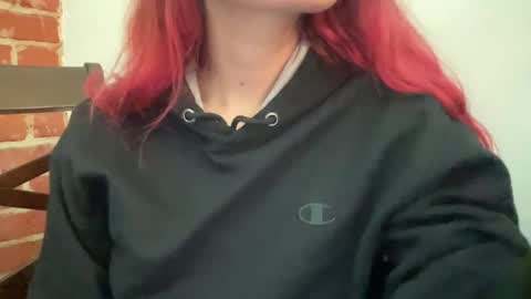 Snapshot of heybluebabe chatting on 01/31/25, 05:30 Blue online show from 01/31/25, 05:30